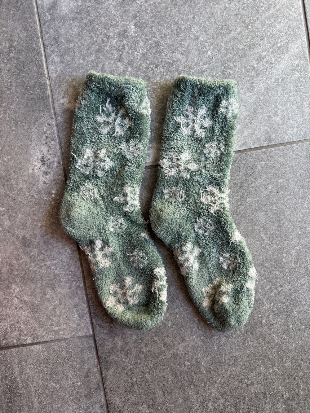 Men's Cozy Green Fuzzy Socks